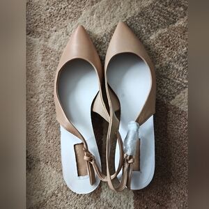 NEW Franco Sarto Leather Elegant Tan Women's Slingback Office Heel Shoes